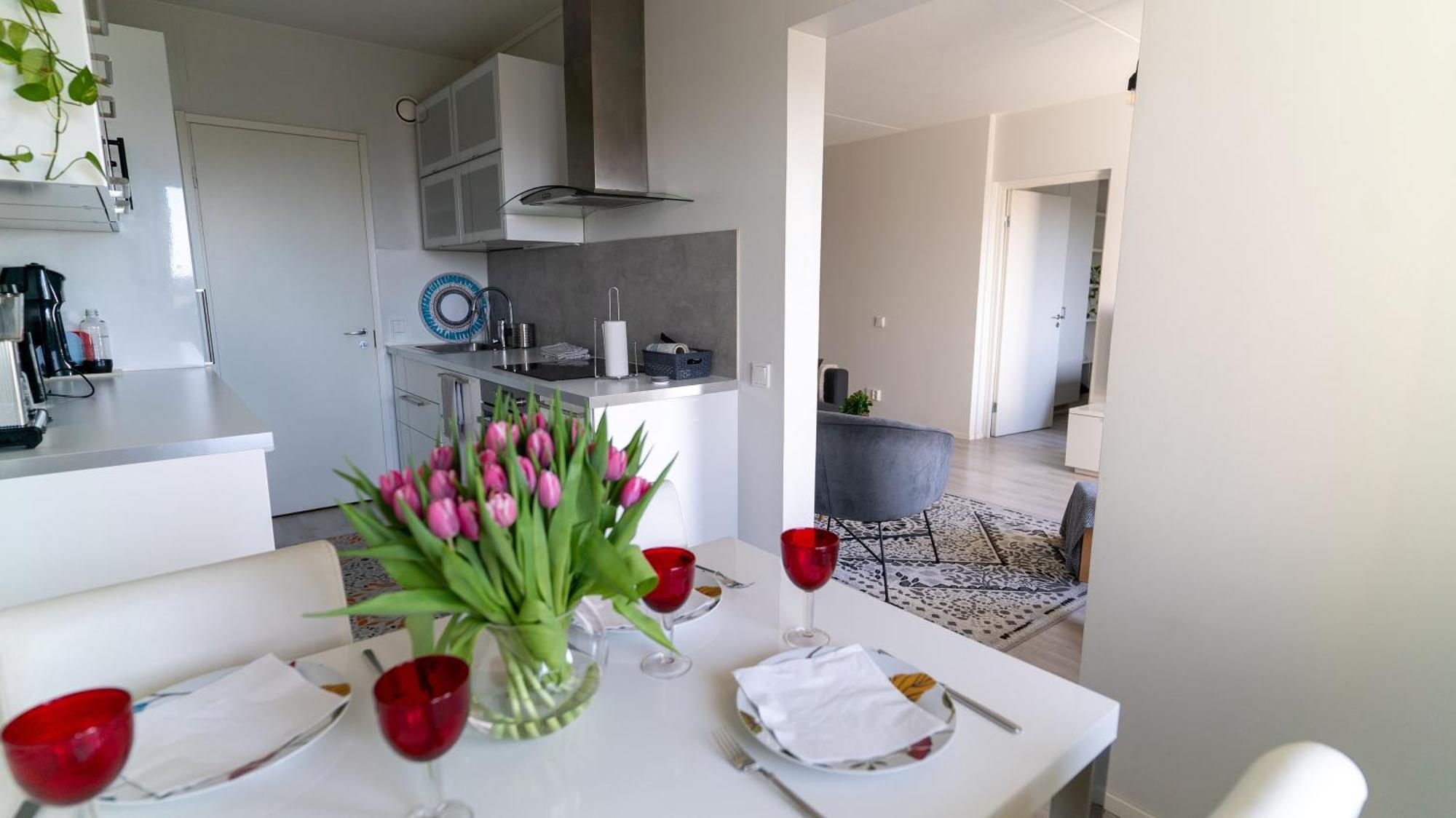 Spacious 68M2 Apartment With Fabulous Forest View And Aircon Järvenpää エクステリア 写真